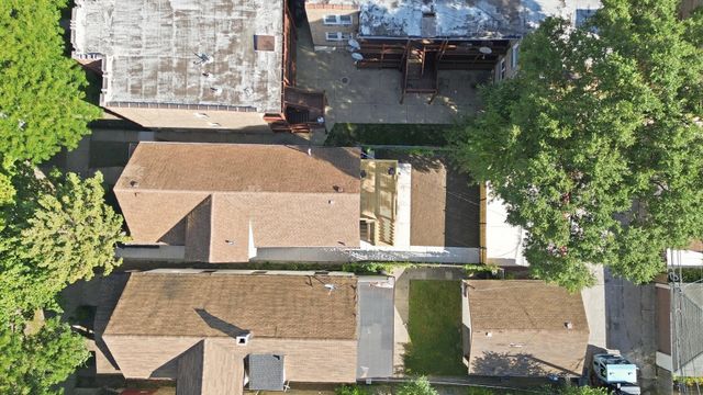 7607 S May Street, Chicago, IL 60620