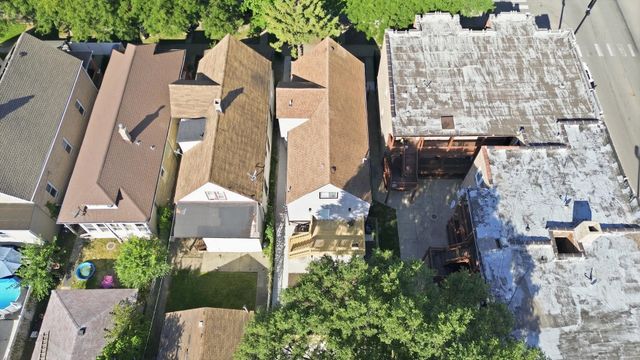7607 S May Street, Chicago, IL 60620
