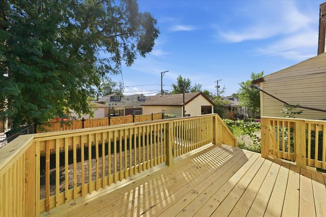 7607 S May Street, Chicago, IL 60620