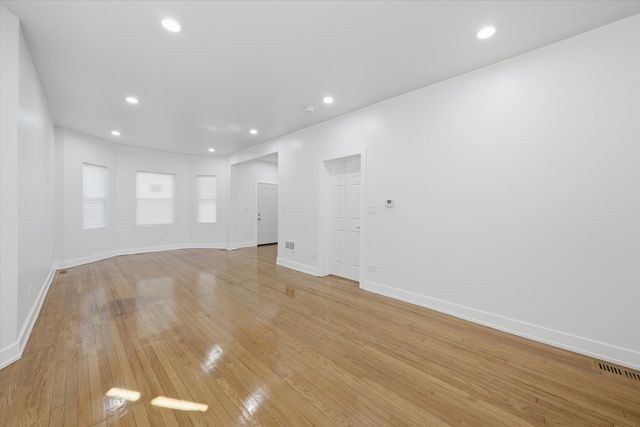 7607 S May Street, Chicago, IL 60620