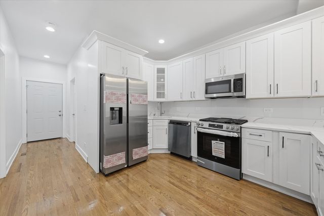 7607 S May Street, Chicago, IL 60620