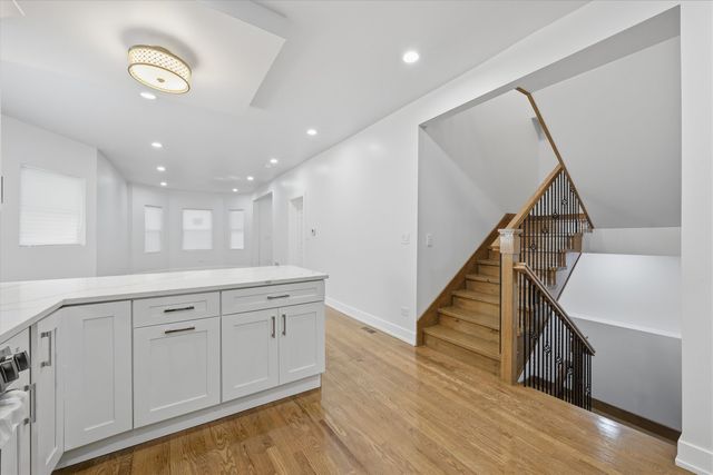 7607 S May Street, Chicago, IL 60620