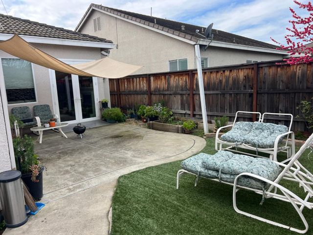 5794 Spenlow Way, Sacramento, CA 95835