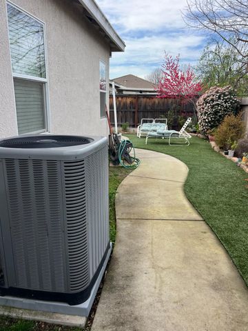 5794 Spenlow Way, Sacramento, CA 95835