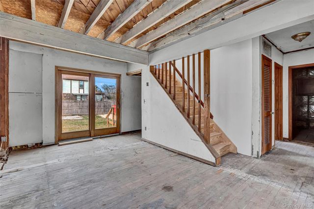 97 Pardee Avenue, Islip, NY 11751