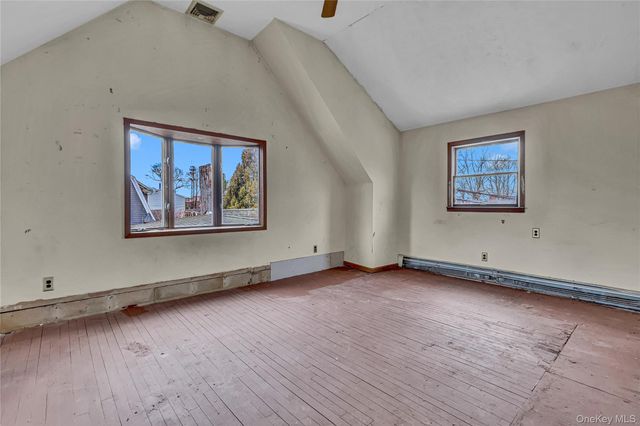 97 Pardee Avenue, Islip, NY 11751