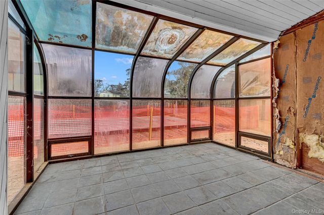 97 Pardee Avenue, Islip, NY 11751