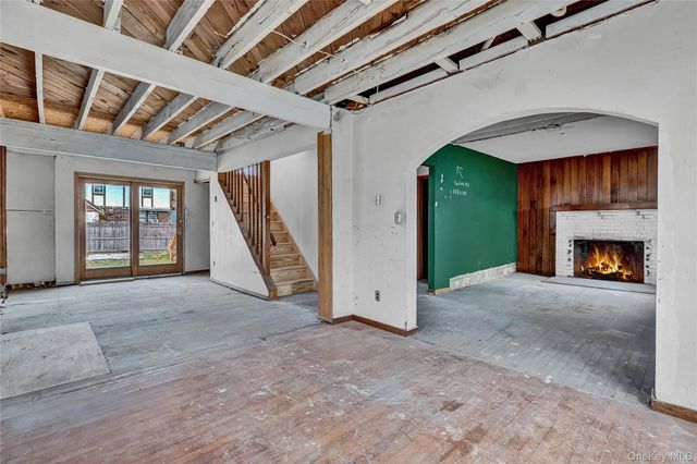 97 Pardee Avenue, Islip, NY 11751