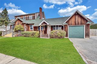 97 Pardee Avenue, Islip, NY 11751