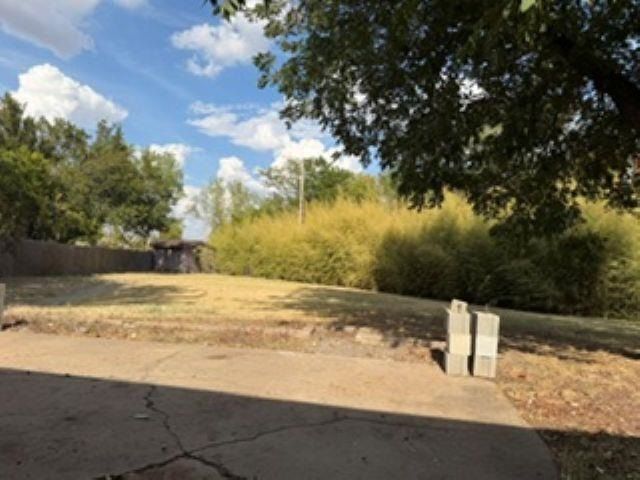 2805 NW Hilltop Dr, Lawton, OK 73507