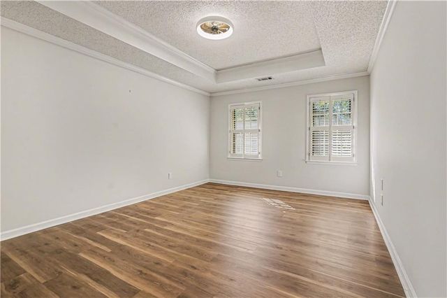 1527 Ridgewood Drive, Lilburn, GA 30047