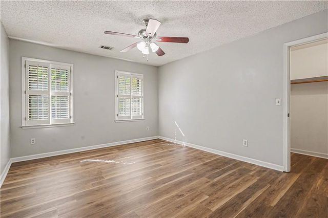 1527 Ridgewood Drive, Lilburn, GA 30047