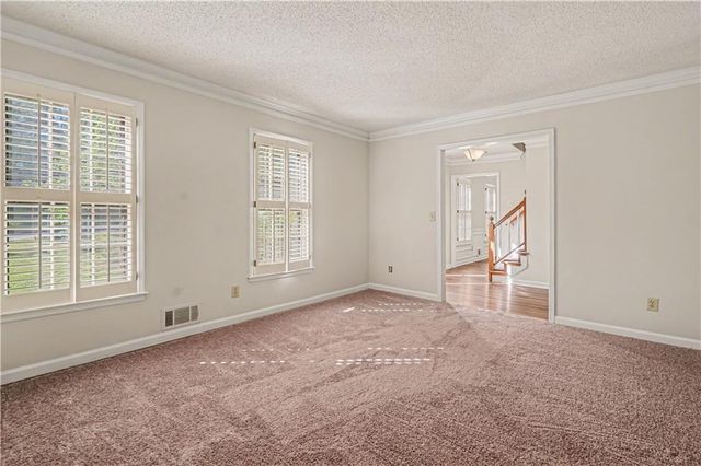 1527 Ridgewood Drive, Lilburn, GA 30047