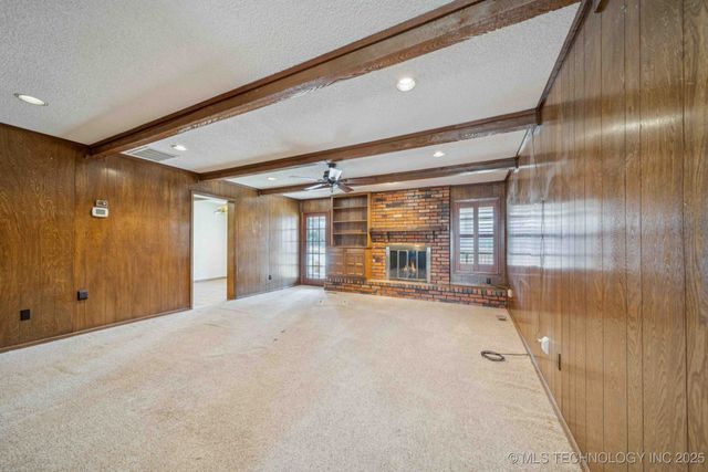 9752 S Lakewood Avenue, Tulsa, OK 74137