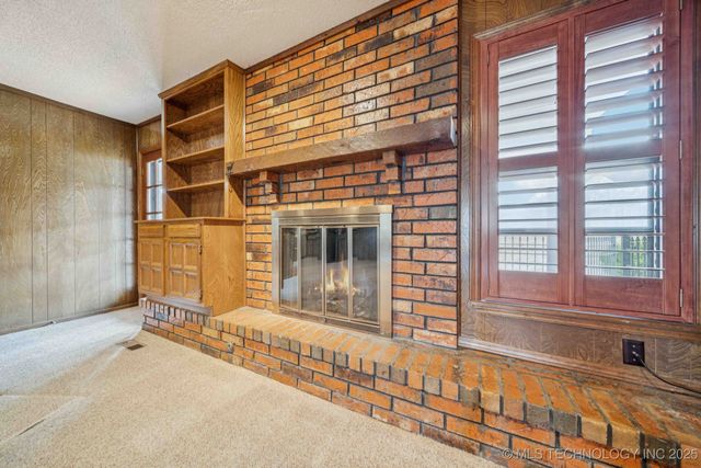 9752 S Lakewood Avenue, Tulsa, OK 74137