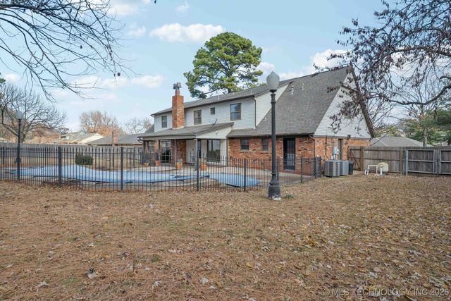 9752 S Lakewood Avenue, Tulsa, OK 74137