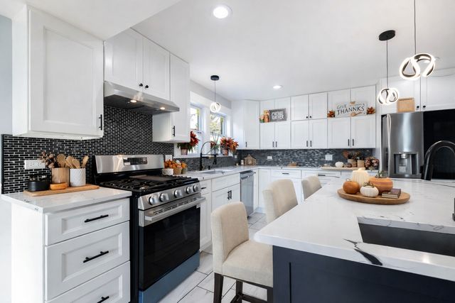 458 W 127th Street, Chicago, IL 60628