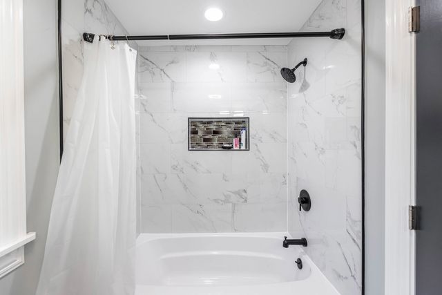 458 W 127th Street, Chicago, IL 60628