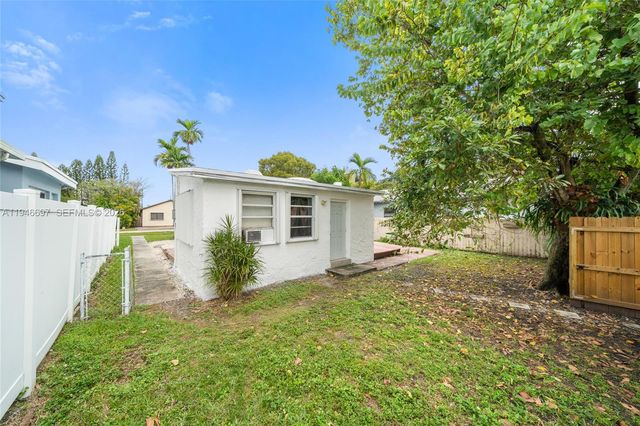 1726 Roosevelt Street, Hollywood, FL 33020