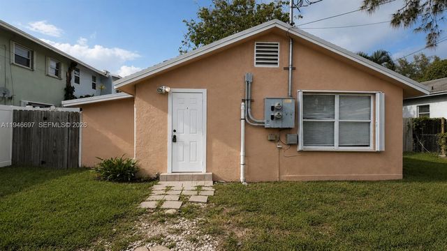 1726 Roosevelt Street, Hollywood, FL 33020