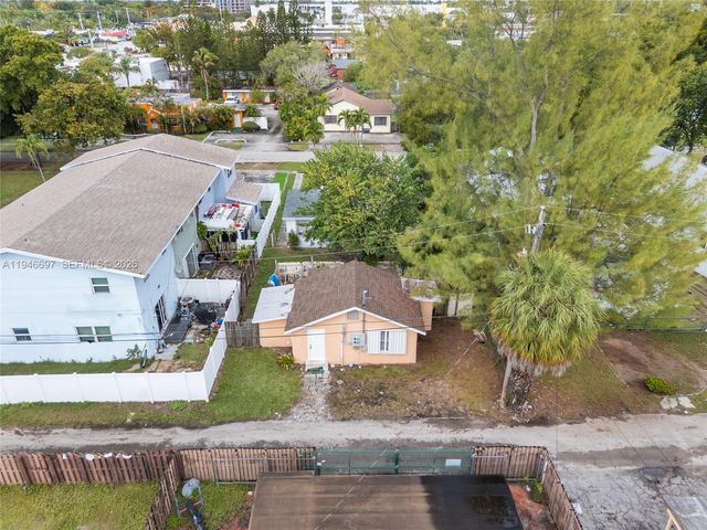 1726 Roosevelt Street, Hollywood, FL 33020