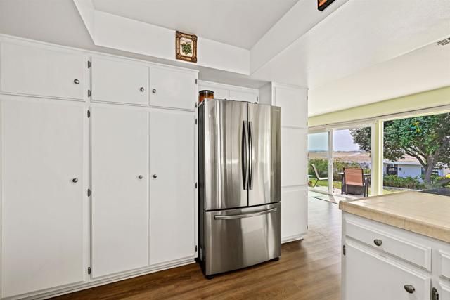 3808 Vista Campana 11, Oceanside, CA 92057