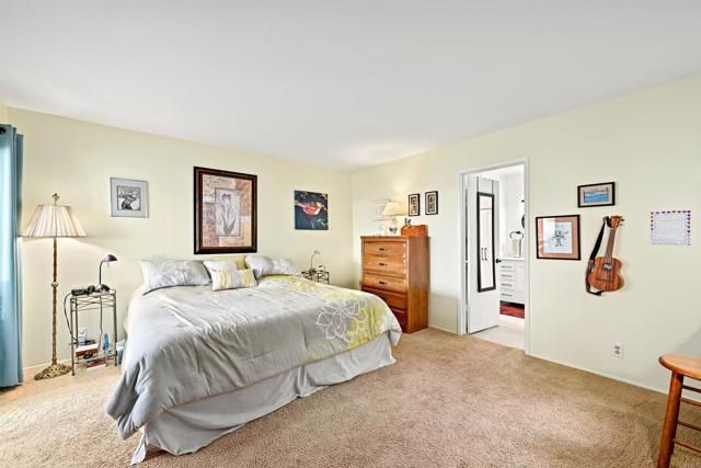 3808 Vista Campana 11, Oceanside, CA 92057