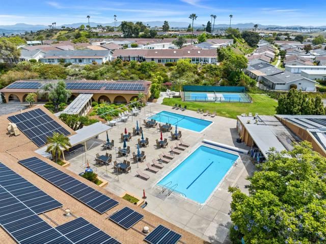 3808 Vista Campana 11, Oceanside, CA 92057