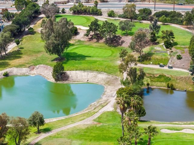 3808 Vista Campana 11, Oceanside, CA 92057