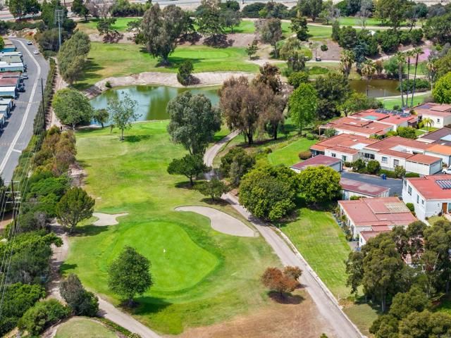3808 Vista Campana 11, Oceanside, CA 92057