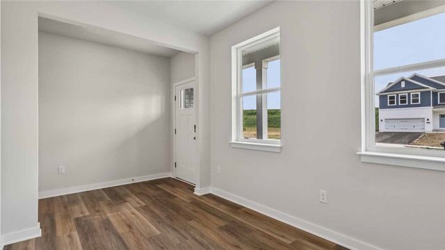 1099 Peachtree Road, Scott Twp, PA 15106