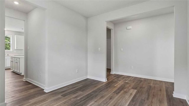 1099 Peachtree Road, Scott Twp, PA 15106