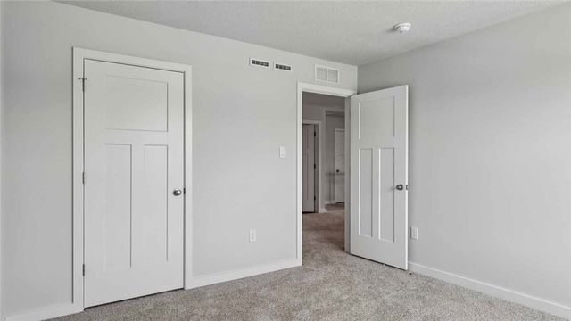 1099 Peachtree Road, Scott Twp, PA 15106