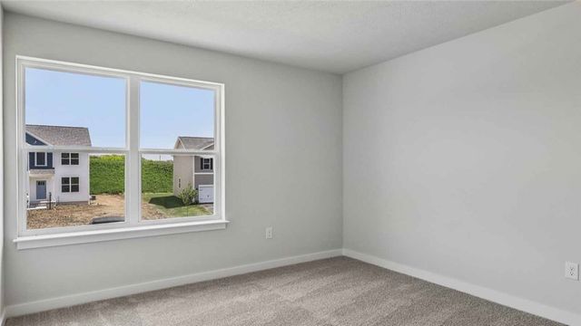 1099 Peachtree Road, Scott Twp, PA 15106