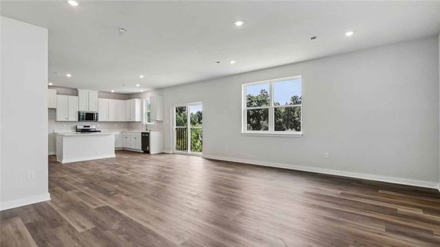 1099 Peachtree Road, Scott Twp, PA 15106