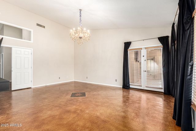 4704 E Hearn Road, Phoenix, AZ 85032