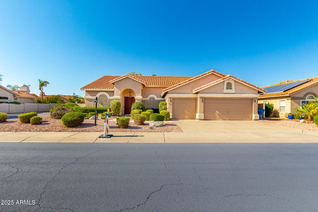 4704 E Hearn Road, Phoenix, AZ 85032