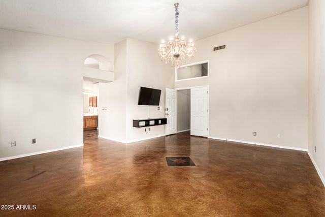4704 E Hearn Road, Phoenix, AZ 85032
