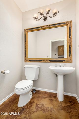 4704 E Hearn Road, Phoenix, AZ 85032
