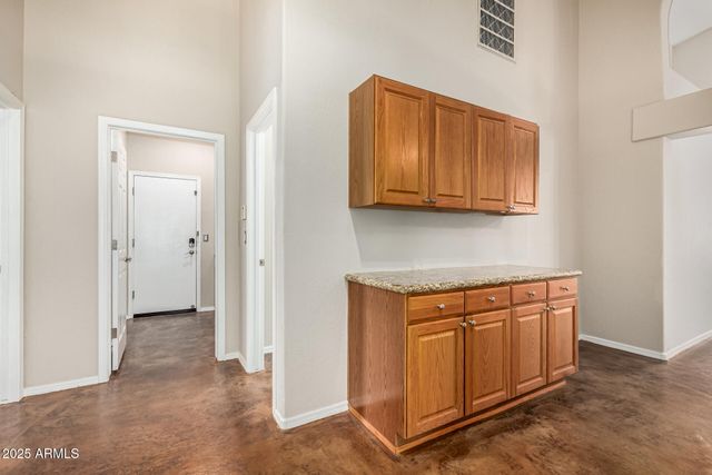 4704 E Hearn Road, Phoenix, AZ 85032