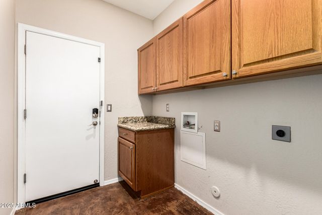 4704 E Hearn Road, Phoenix, AZ 85032