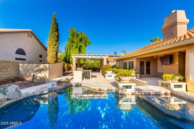 4704 E Hearn Road, Phoenix, AZ 85032