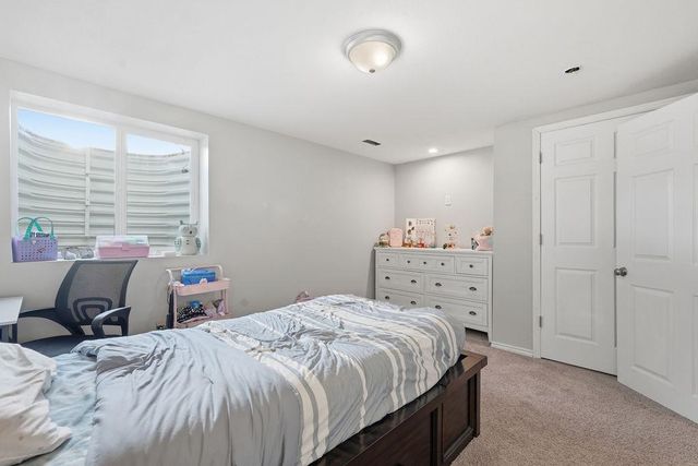 21913 N MEADOWVIEW Dr, Colbert, WA 99005