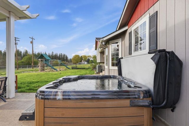 21913 N MEADOWVIEW Dr, Colbert, WA 99005