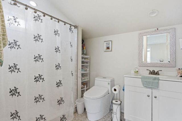 21913 N MEADOWVIEW Dr, Colbert, WA 99005