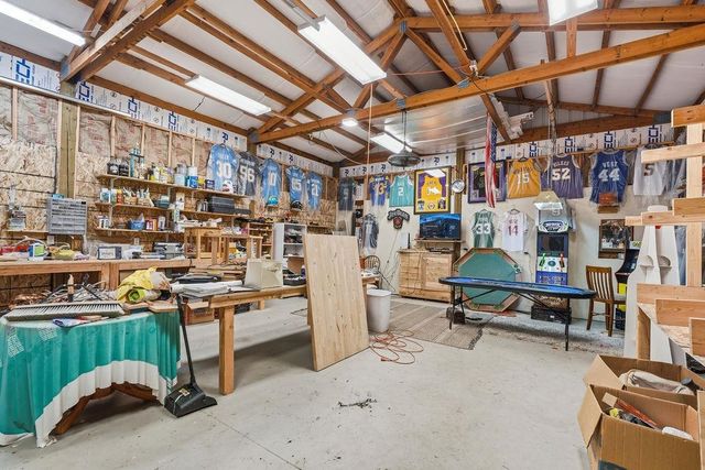 21913 N MEADOWVIEW Dr, Colbert, WA 99005