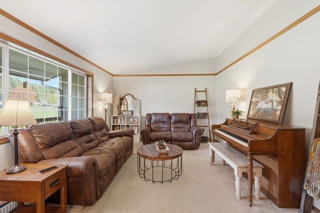 21913 N MEADOWVIEW Dr, Colbert, WA 99005