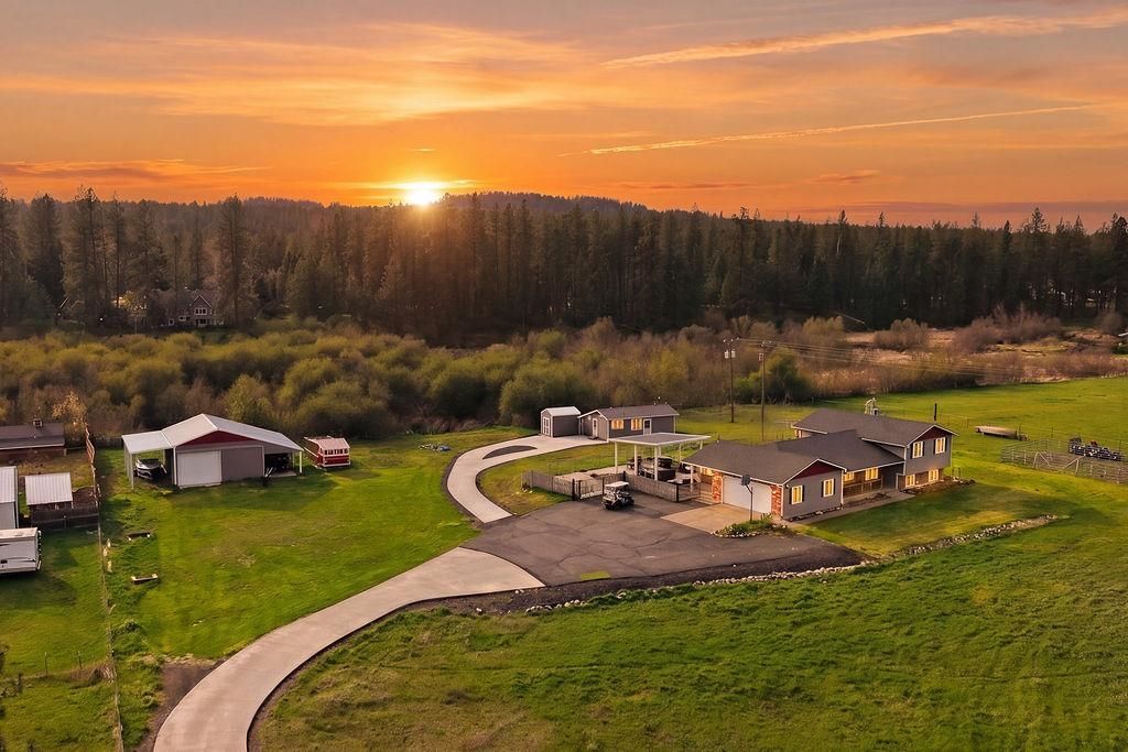21913 N MEADOWVIEW Dr, Colbert, WA 99005