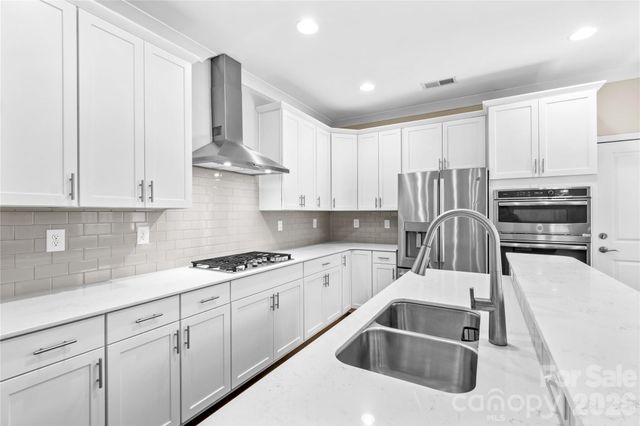 122 Mint Avenue A, Mooresville, NC 28117