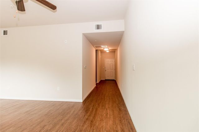 1401 E East 4th ST 306, Austin, TX 78702